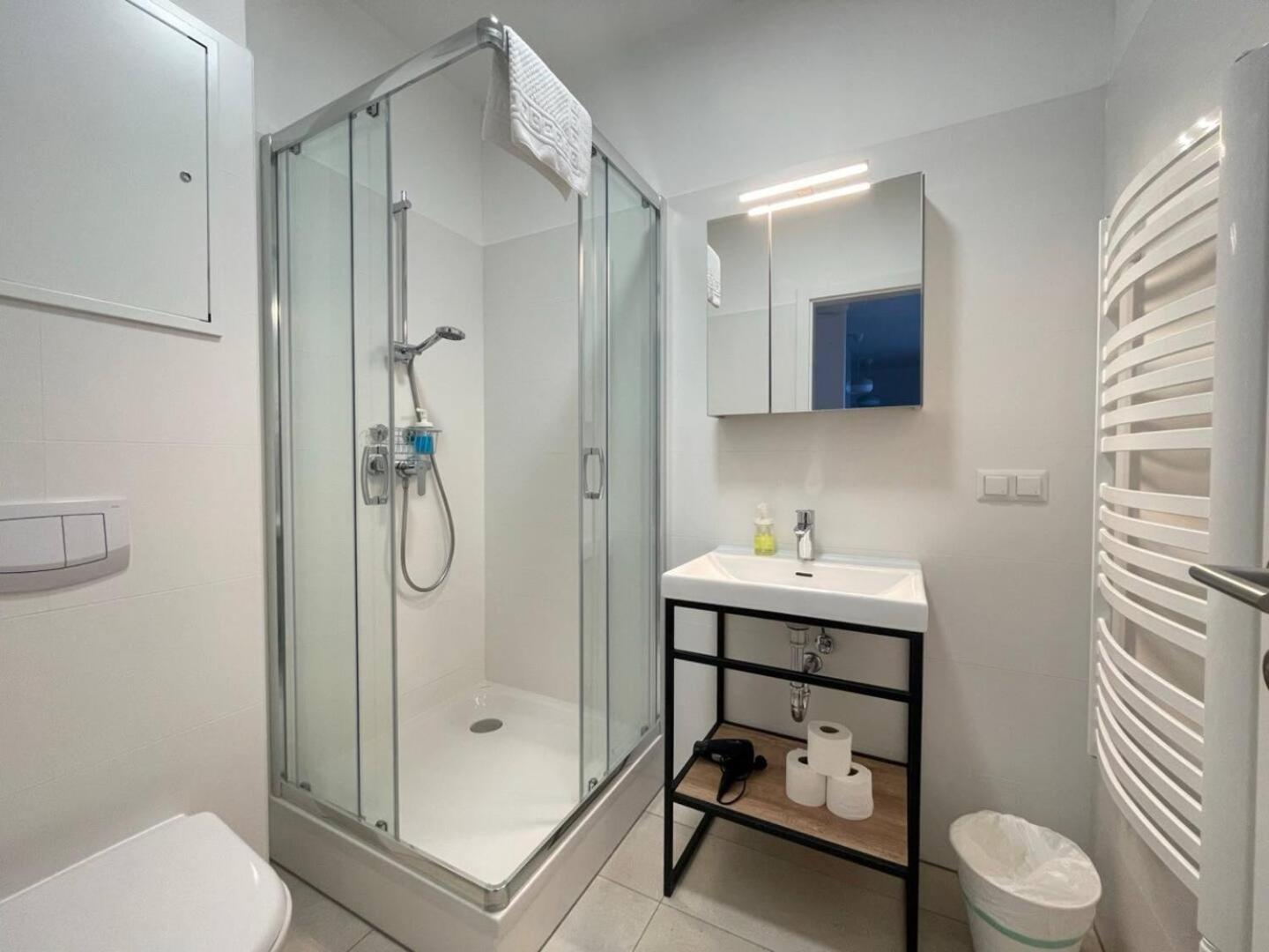 Stad10 - Apartments Very Close To Subway U2 Stadlau Vienna Room photo